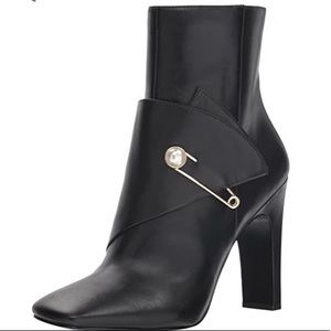 Nine West black leather ankle bootie